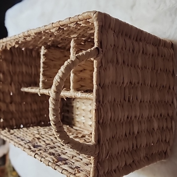 Woven Basket Organizer with Handles - Picture 3 of 6